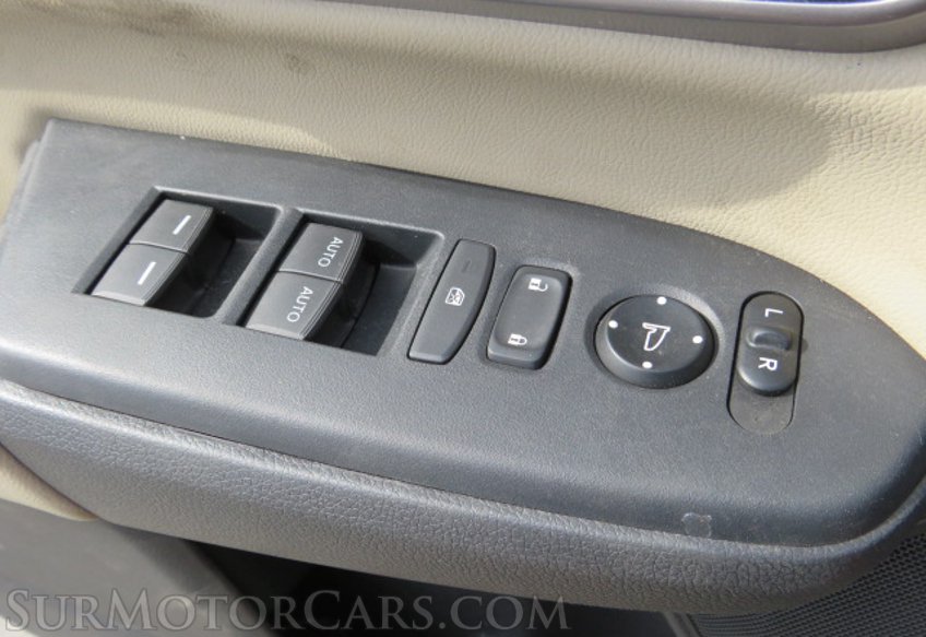 2017 Honda CR-V - Image 40