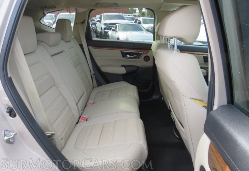 2017 Honda CR-V - Image 28