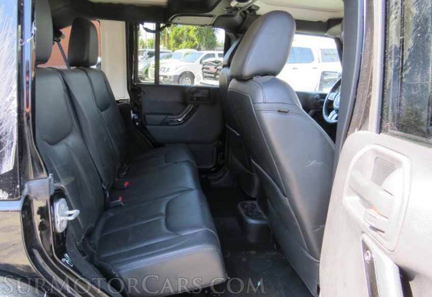 2015 Jeep Wrangler Unlimited - Image 27