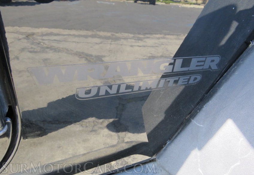 2015 Jeep Wrangler Unlimited - Image 17