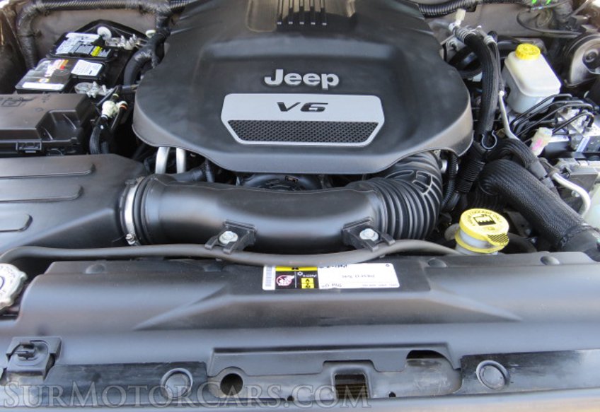 2015 Jeep Wrangler Unlimited - Image 44