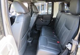 2015 Jeep Wrangler Unlimited - Image 28