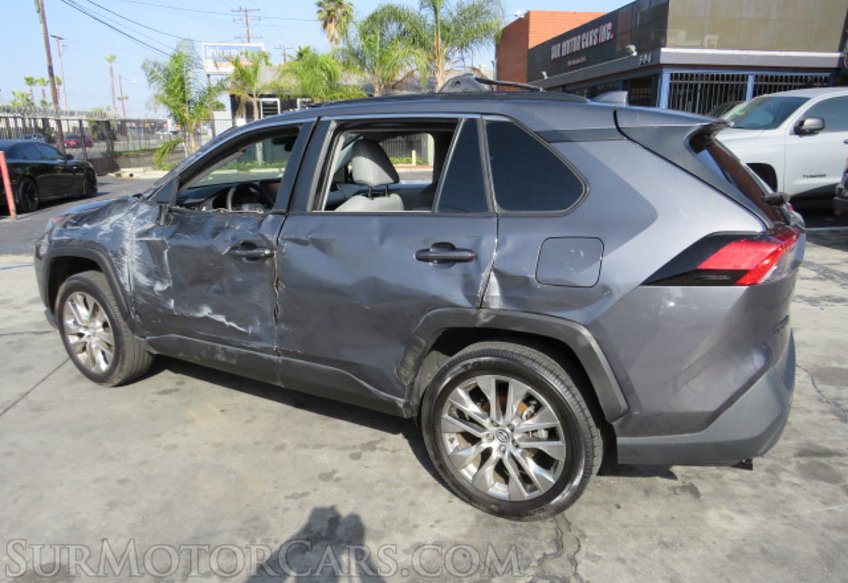 2020 Toyota RAV4 - Image 10