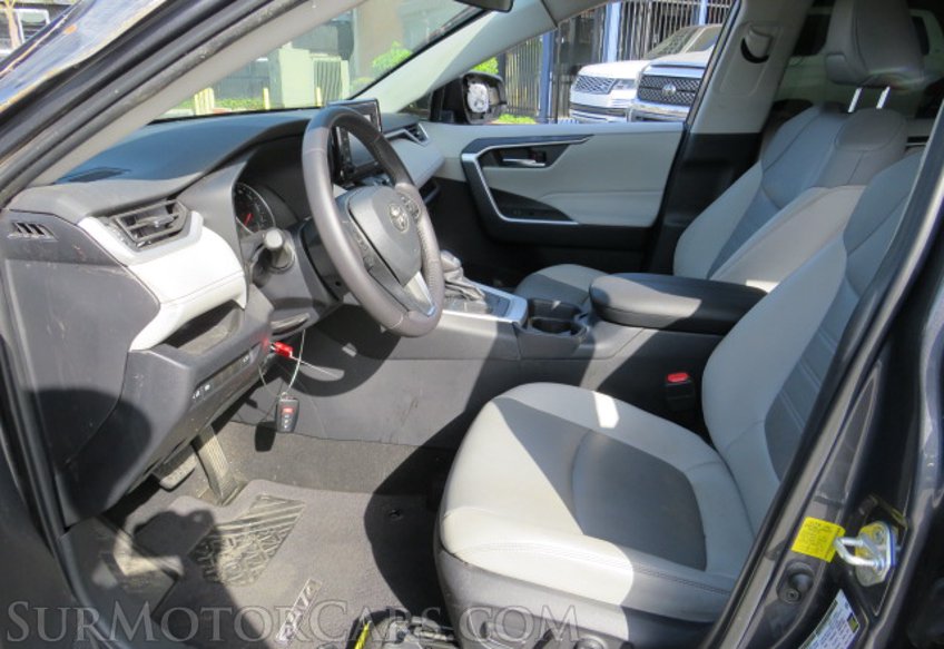 2020 Toyota RAV4 - Image 23