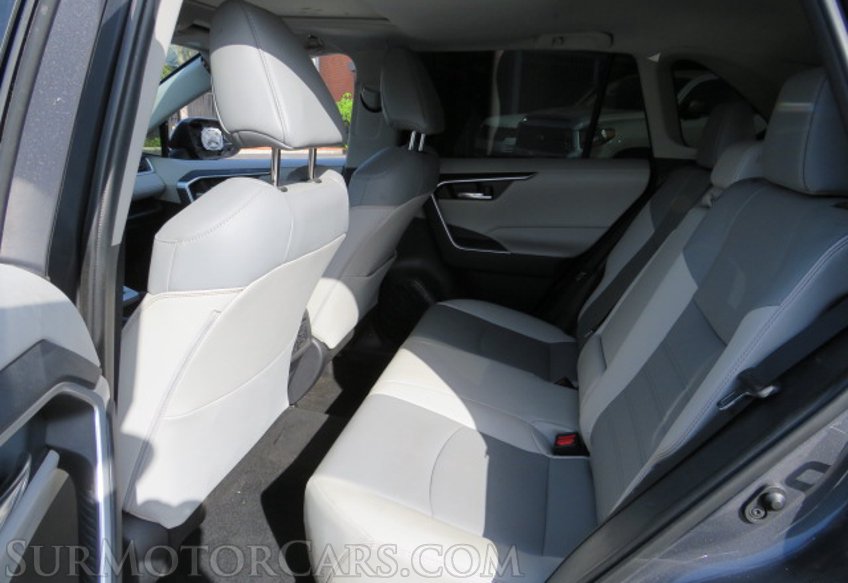 2020 Toyota RAV4 - Image 29