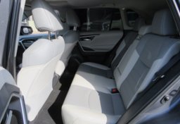 2020 Toyota RAV4 - Image 31