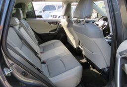 2020 Toyota RAV4 - Image 30