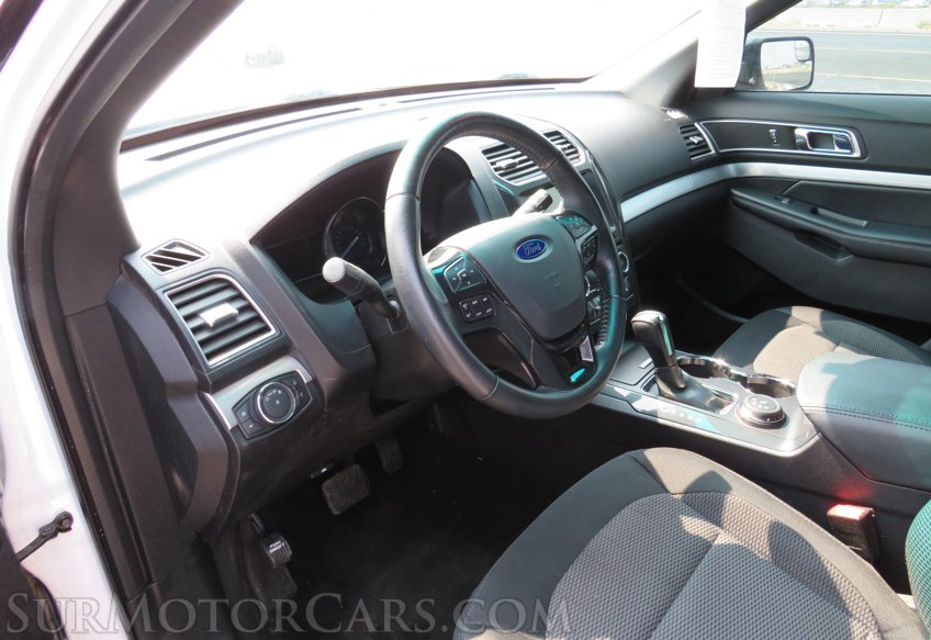 2016 Ford Explorer - Image 23