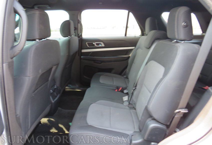 2016 Ford Explorer - Image 32