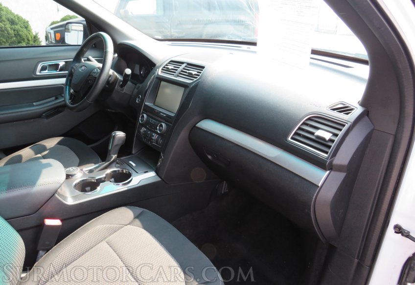2016 Ford Explorer - Image 24