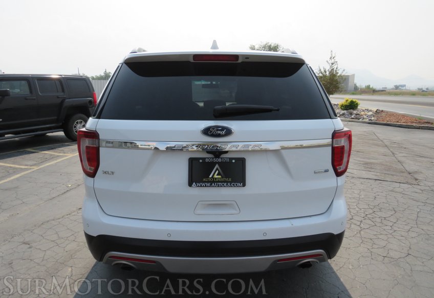 2016 Ford Explorer - Image 12