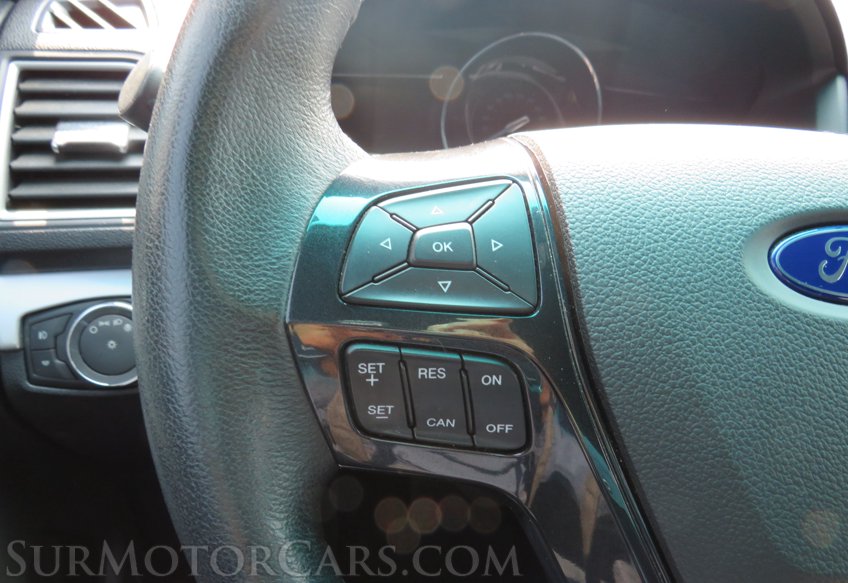 2016 Ford Explorer - Image 35