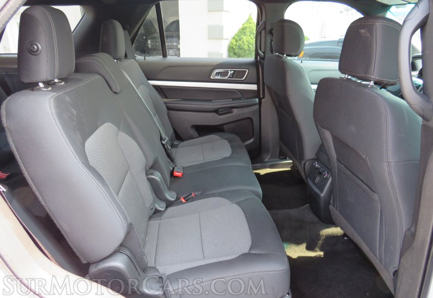 2016 Ford Explorer - Image 28