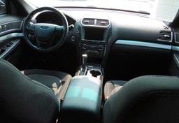 2016 Ford Explorer - Image 22