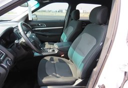 2016 Ford Explorer - Image 29