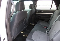 2016 Ford Explorer - Image 31