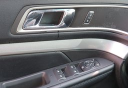 2016 Ford Explorer - Image 51