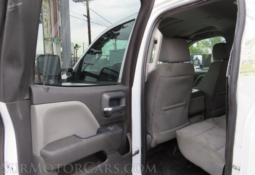 2019 Chevrolet Silverado 2500HD - Image 34