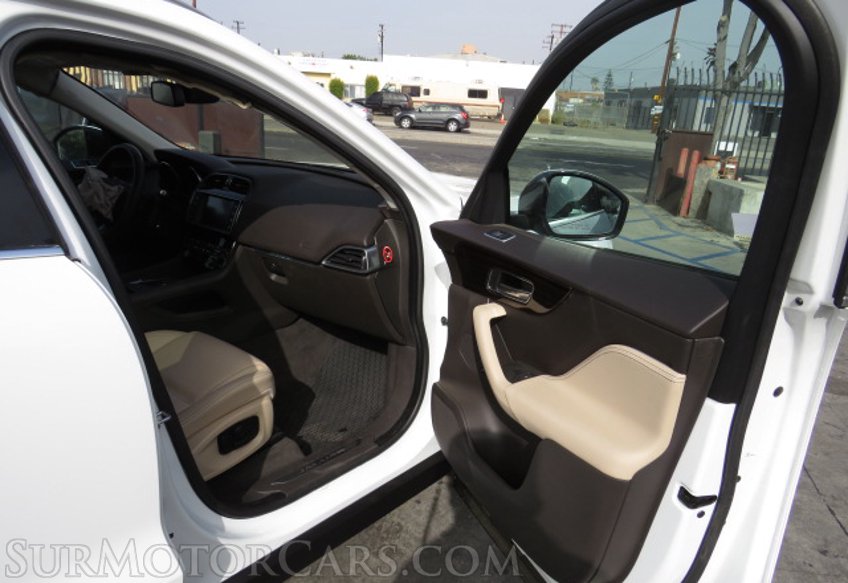 2018 Jaguar F-PACE - Image 23