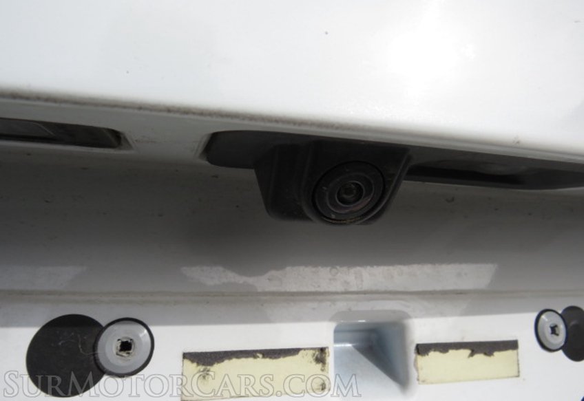 2018 Jaguar F-PACE - Image 18