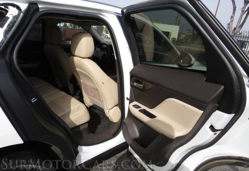 2018 Jaguar F-PACE - Image 25