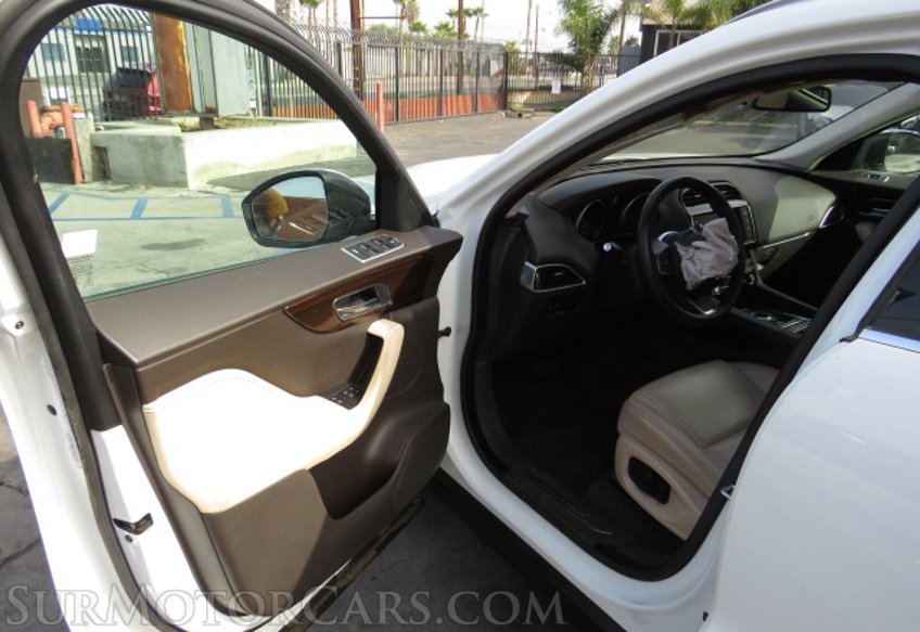 2018 Jaguar F-PACE - Image 22