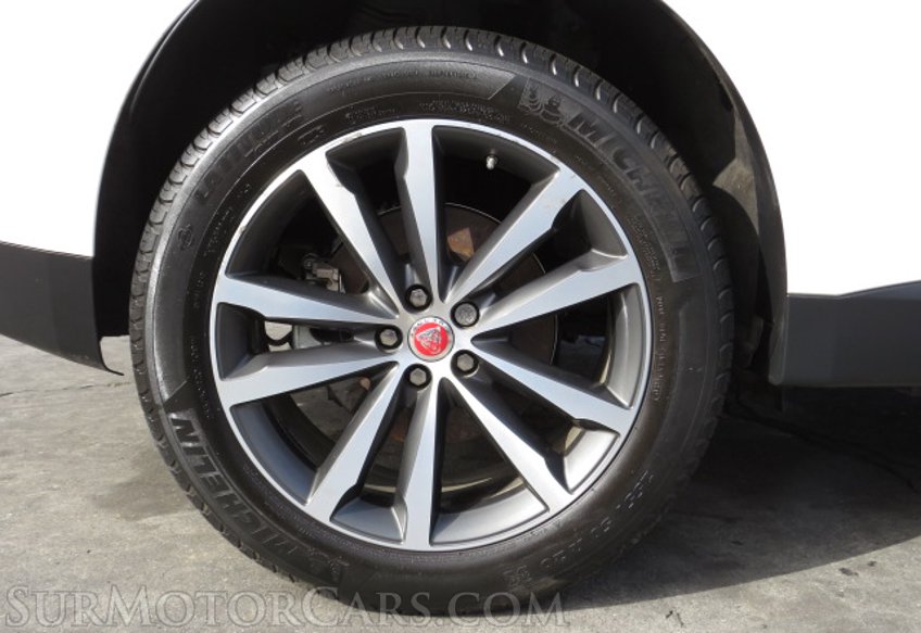 2018 Jaguar F-PACE - Image 17