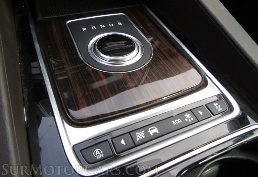 2018 Jaguar F-PACE - Image 44