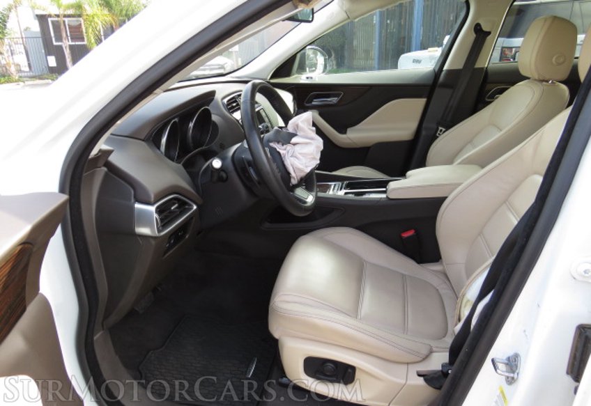 2018 Jaguar F-PACE - Image 28