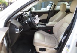 2018 Jaguar F-PACE - Image 26