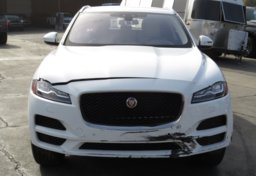 2018 Jaguar F-PACE - Image 9