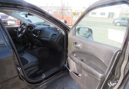 2021 Jeep Compass - Image 19