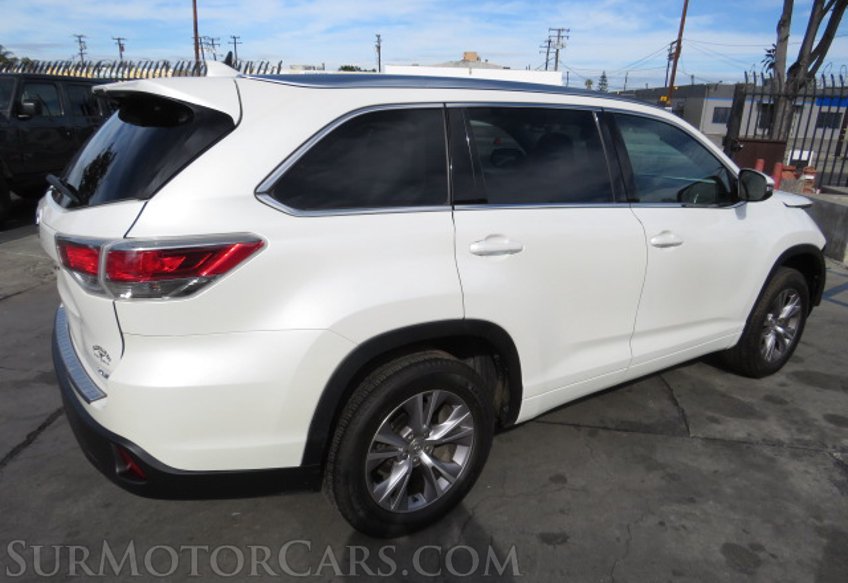 2015 Toyota Highlander - Image 6
