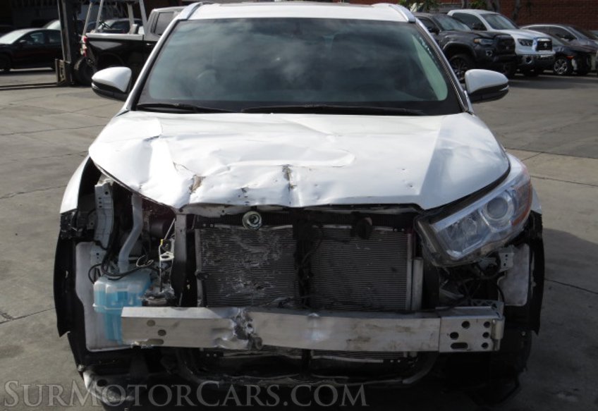 2015 Toyota Highlander - Image 9