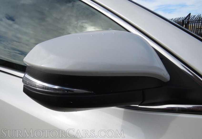 2015 Toyota Highlander - Image 17