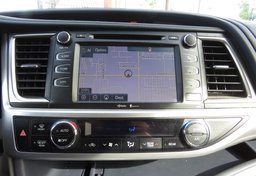 2015 Toyota Highlander - Image 45