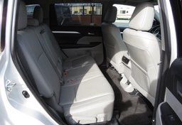 2015 Toyota Highlander - Image 33