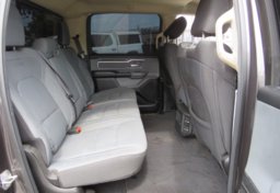 2019 Ram 1500 - Image 31