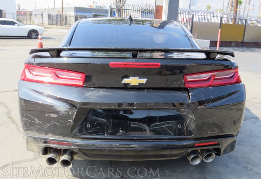 2016 Chevrolet Camaro - Image 11