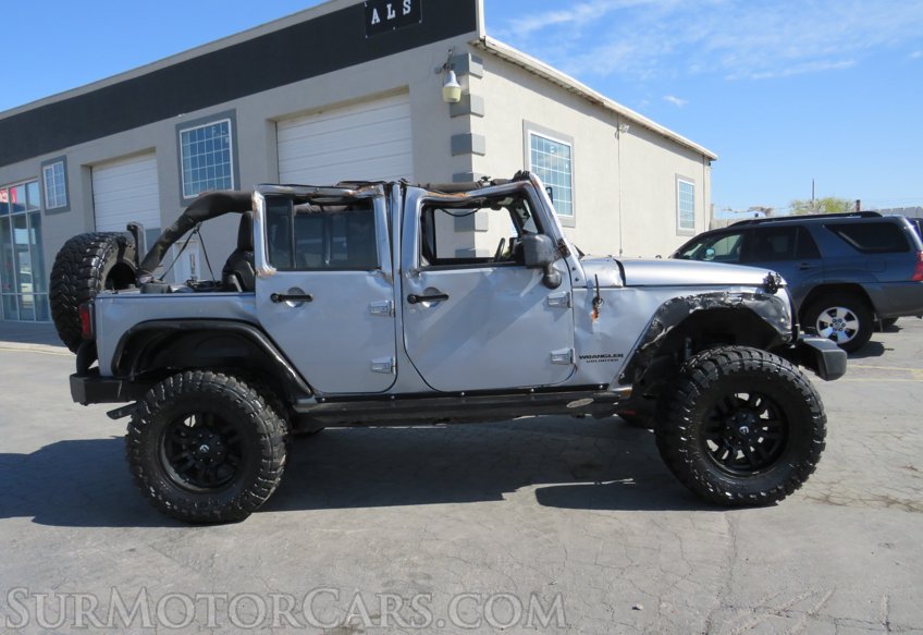 2016 Jeep Wrangler Unlimited - Image 8