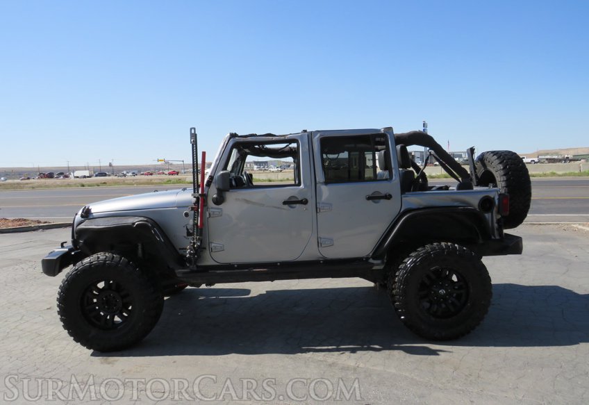 2016 Jeep Wrangler Unlimited - Image 9
