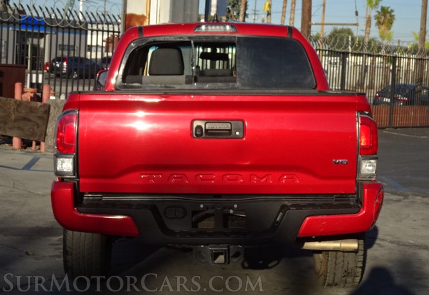 2020 Toyota Tacoma 4WD - Image 11