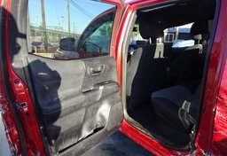 2020 Toyota Tacoma 4WD - Image 27