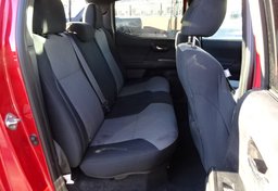 2020 Toyota Tacoma 4WD - Image 29