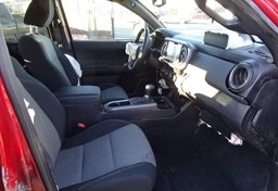 2020 Toyota Tacoma 4WD - Image 25