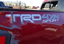 2020 Toyota Tacoma 4WD - Image 19