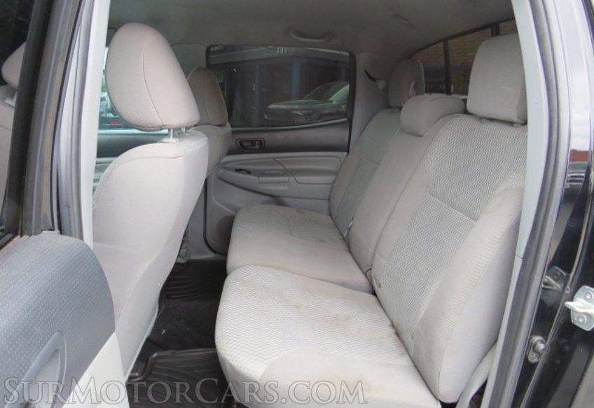 2013 Toyota Tacoma - Image 30