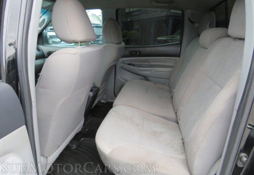 2013 Toyota Tacoma - Image 32