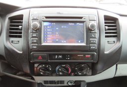 2013 Toyota Tacoma - Image 41