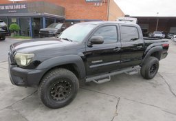 2013 Toyota Tacoma - Image 2